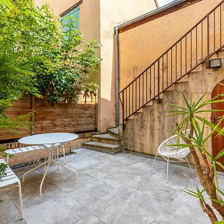 Guestready - Bright Haven With Private Courtyard Gasthuis